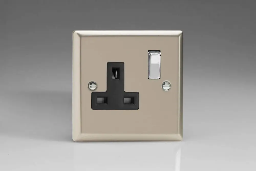 Varilight XN4DB 13A Switched Socket 1-Gang Ebony Satin