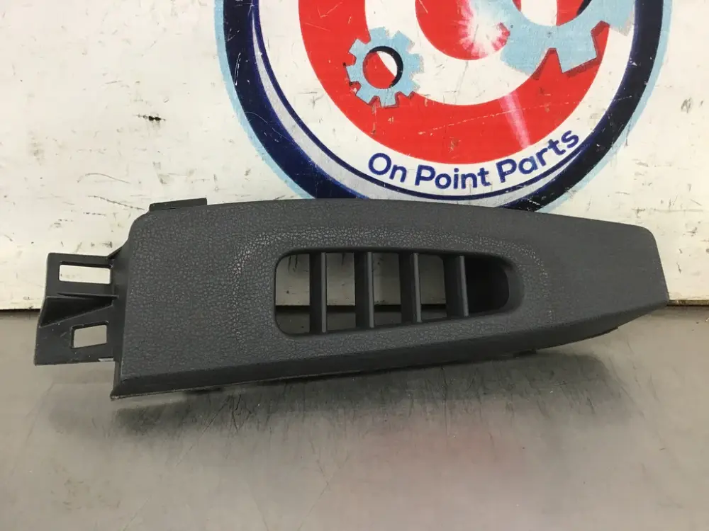 09-20 Nissan 370Z Passenger Right Dash Air Vent Grille 684201EA0A OEM 23BDSDE