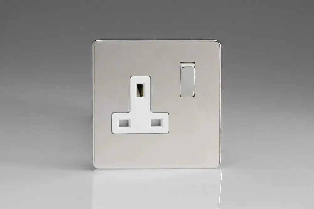 Varilight XDC4WS 13A Socket White 1-Gang Polished Shiny metal