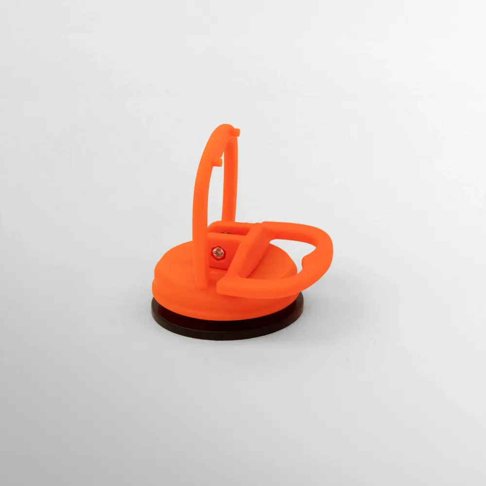 Long-Lasting Bulb Removal Tool