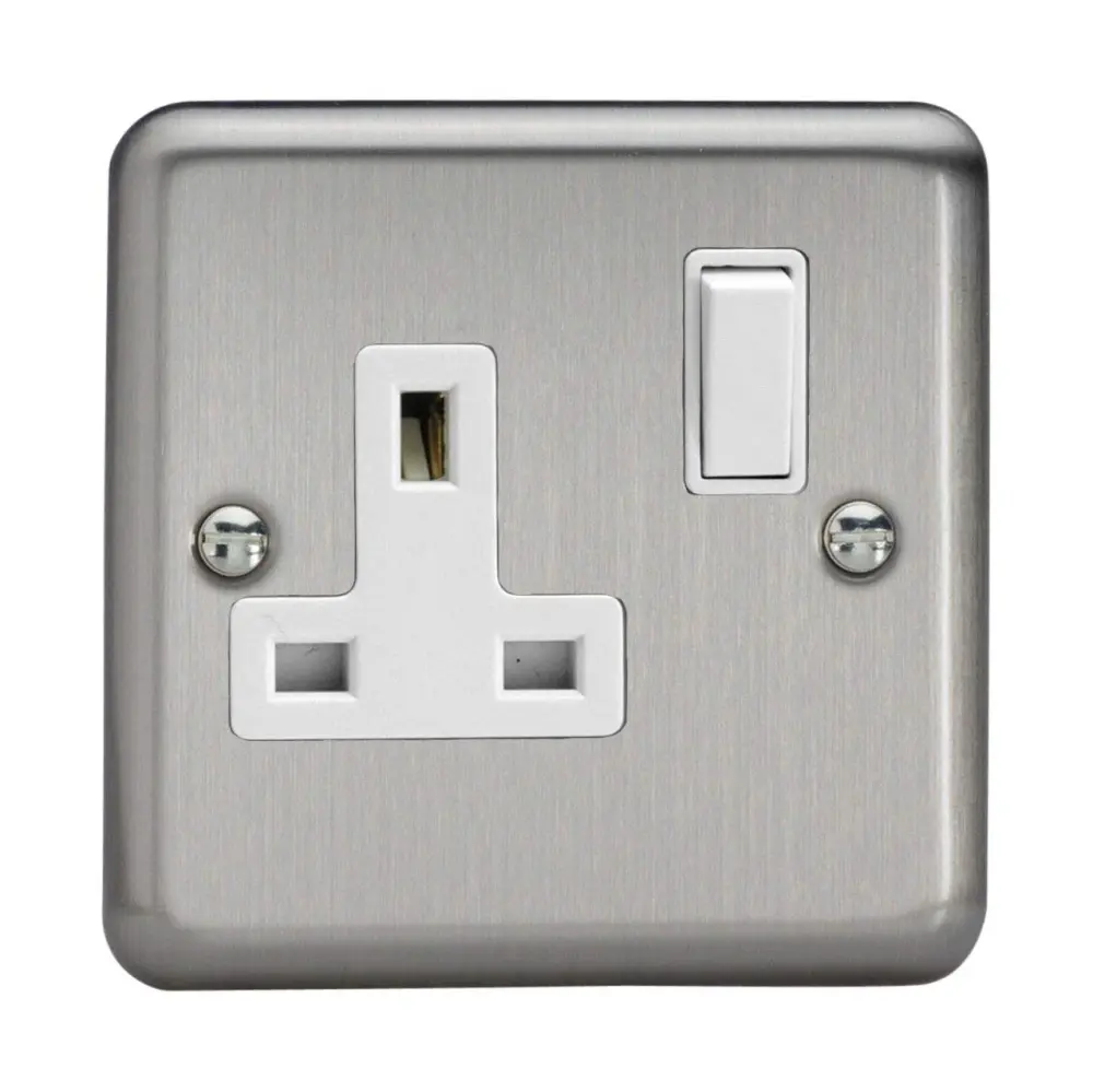 Varilight Classic Matt Chrome 1-Gang 13 Amp Switched Plug Socket Snow Inserts XS4W