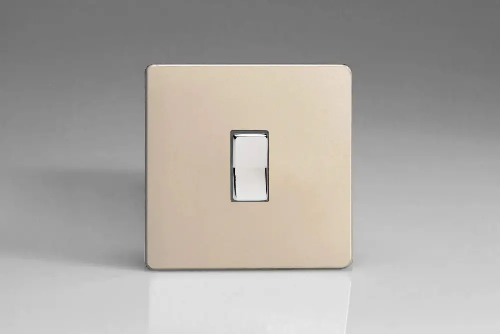 Varilight XDNR1S Screwless Satin Chrome 1-Gang 10A 1 or 2 Way Retractive Portable Switch