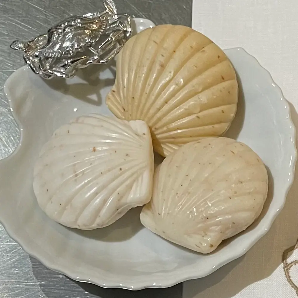 SHELL SOAP BEACH SANDS place 3