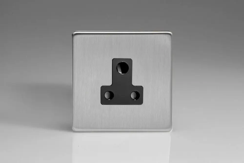 Varilight 1-Gang 5A Round Pin Plug Socket Brushed Chromed XDSRP5ABS