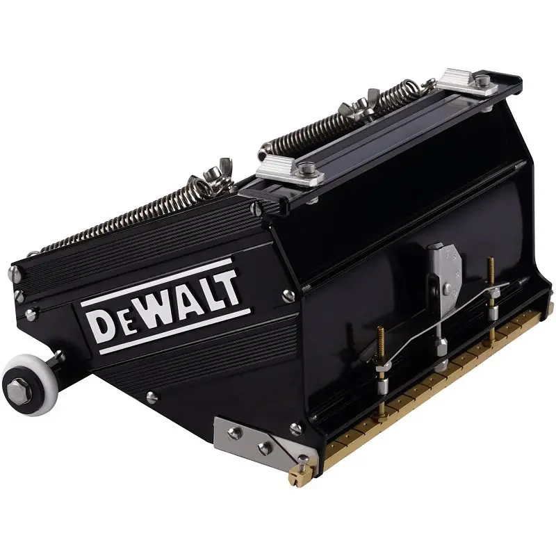 DEWALT DXTT-2-767 Mega Flat Box, Rust-proof Steel Blade